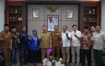 Hendri Arnis Rangkul Pengurus Partai Politik Demi Kemajuan Kota Padang Panjang