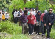 Jalan Sehat ke Manyolok, Pemko Padang Panjang Bantu Semen untuk Jalan Perkebunan