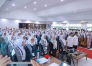 Ketua IBI Tanah Datar Lantik 26 Ranting, Ajak Anggota Jaga Marwah Profesi