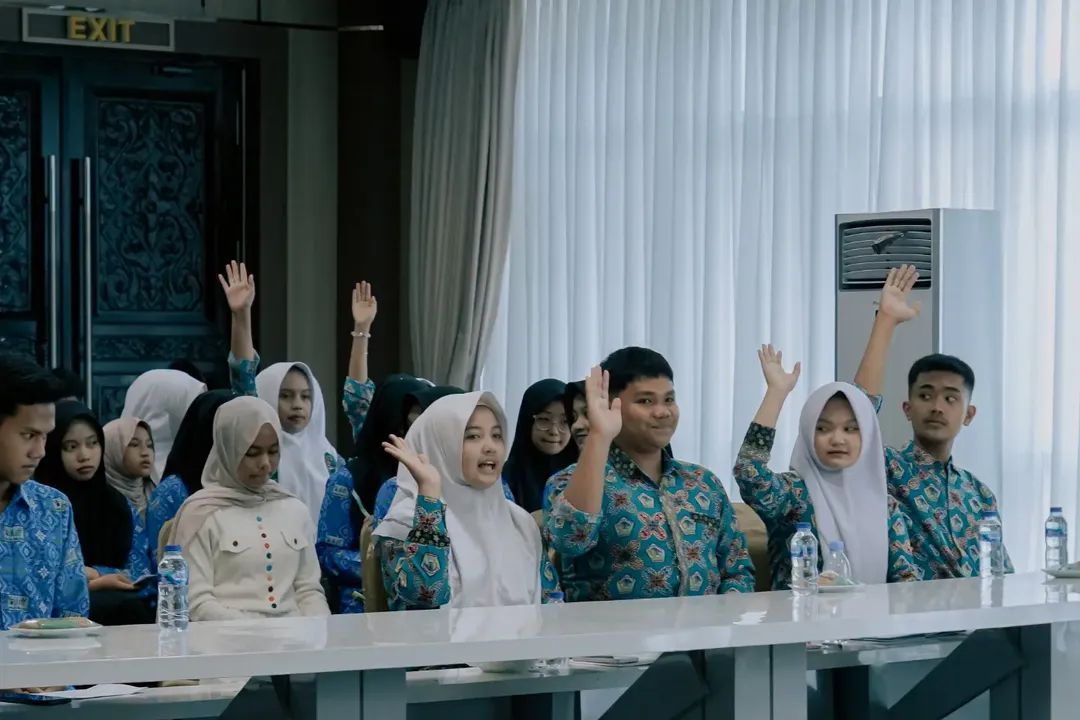 Cari Kader Public Speaking, Solok Selatan Bina Puluhan Pelajar Jadi MC Profesional