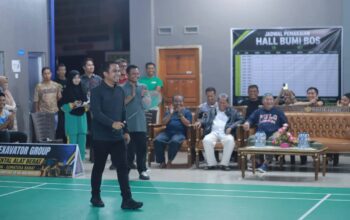 Wali Kota Solok Resmi Buka Turnamen Bulutangkis Bumi Bos Cup I