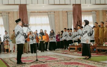 Hj Erniati Khairunas Jadi Ibunda Guru Solsel, Fokus Tingkatkan Karakter dan Literasi