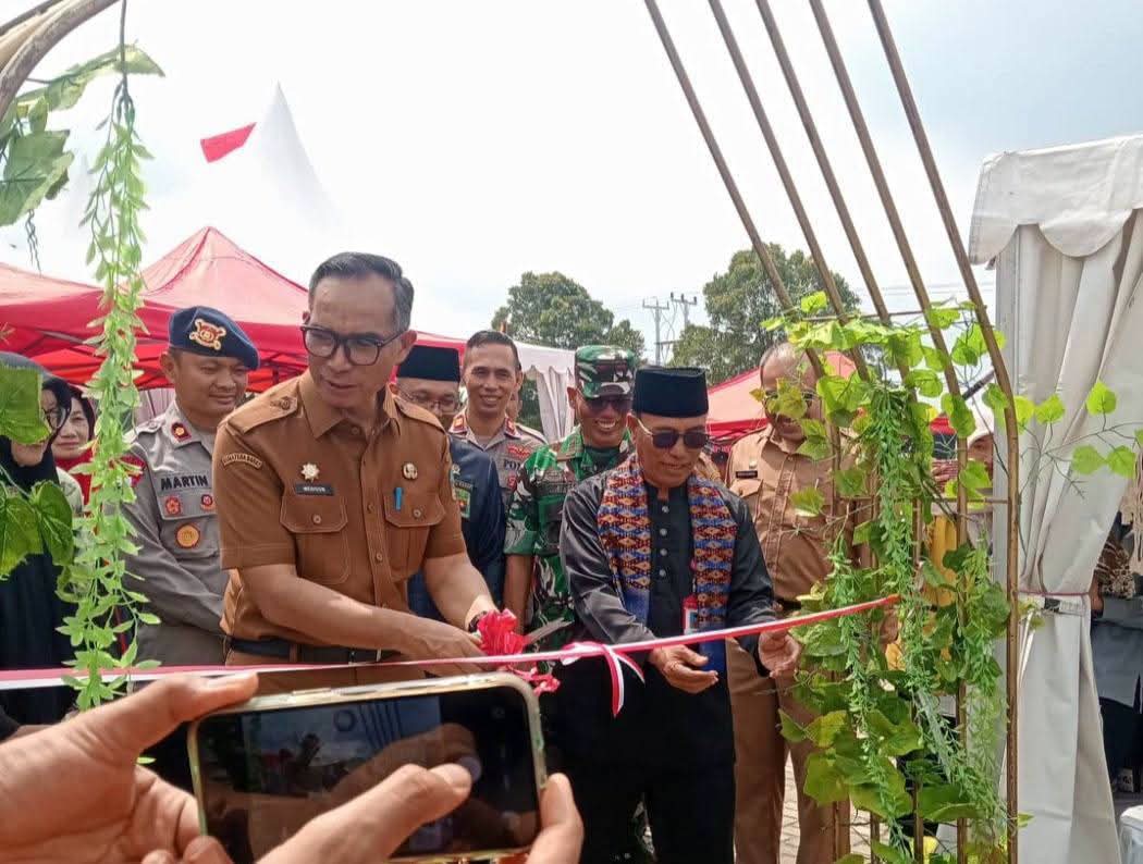 Festival Literasi Dharmasraya 2026 Resmi Dibuka, Sekda Medison Ajak Warga Budayakan Membaca (