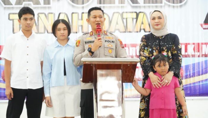 AKBP Marwan Fajrin Resmi Jadi Kapolres Tanah Datar, Bupati Ajak Teruskan Program Baik