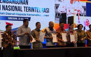 Bupati Annisa Teken NPHD, Sekolah Terintegrasi Rp250 M di Dharmasraya