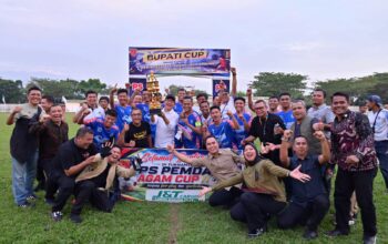 PS Pemko Payakumbuh Angkat Trofi Juara Pemda Agam Cup II