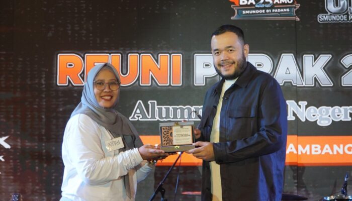 Reuni Perak Smundoe 01: Wako Padang Ajak Alumni Keroyok Program Pendidikan