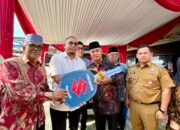 Andre Rosiade serahkan bantuan ambulans