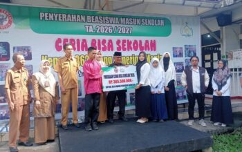 Beasiswa UPZ Semen Padang: Rp305,5 Juta Disalurkan untuk 362 Pelajar dan Mahasiswa