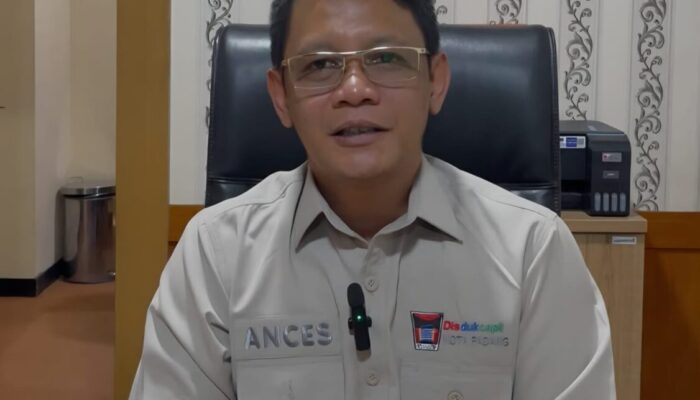 Lampaui Target Nasional, Disdukcapil Padang Buru 30 Persen Anak yang Belum Punya KIA!