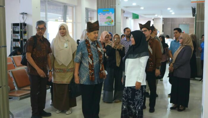 Kunjungi RSUD dr Rasidin Padang, Dewas BPJS Kesehatan Evaluasi Aturan Rujuk Balik