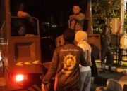 Nekat Langgar Jam Operasional, Warung Nakal di Padang Disatroni Petugas, Barang Bukti Disita!