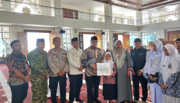 Program Padang Panjang Cerdas: 234 Siswa dan Mahasiswa Terima Bantuan Baznas