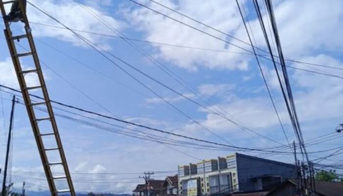 Padang Terang Benderang, UPTD PJU Siagakan Tim Siang Malam Buru Lampu Jalan Mati!