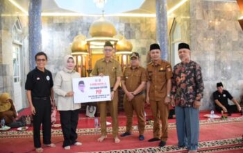 Perjuangkan Akses Pendidikan, Andre Rosiade Salurkan PIP untuk 105 Siswa SMKN 1 Palembayan Agam