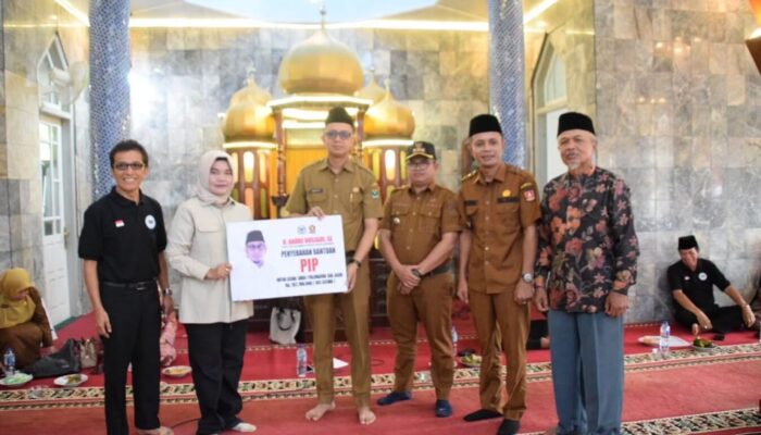 Perjuangkan Akses Pendidikan, Andre Rosiade Salurkan PIP untuk 105 Siswa SMKN 1 Palembayan Agam