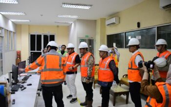 DEN Tinjau WHRPG PT Semen Padang