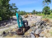 3 Alat Berat Mulai Normalisasi Sungai Batang Guo Kuranji Pasca-Ditinjau Gubernur Sumbar