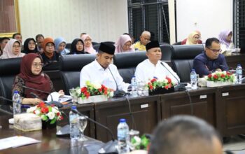 Pemko Solok Serahkan Rancangan KUA-PPAS 2027 dan Perubahan 2026 ke DPRD