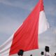 Tradisi 12 Tahun: Bendera Raksasa Kembali Membentang di Puncak Gunuang Kasumbo Tanah Datar