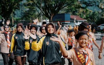 Bupati Khairunas Lepas 38 Anggota Pramuka: Jadilah Duta Solok Selatan di Jamnas XII Cibubur!