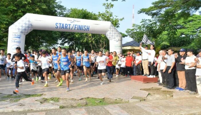 Meriahkan HUT RI ke-81, Ribuan Warga Ikuti Police Women Run 2026 di Agam