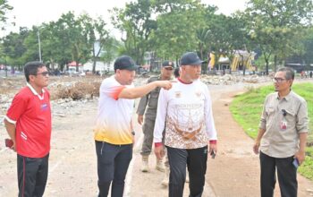 Mahyeldi Kawal Rekonstruksi GOR H Agus Salim, Pembersihan Ditargetkan Rampung Akhir Agustus