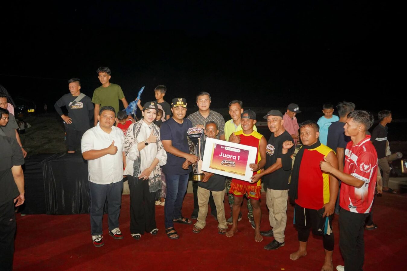 Sempat Vakum, Selaju Sampan Badunsanak Kembali Meriah di Dharmasraya, Harimau Buas Kuansing Juara I