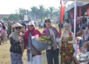HUT ke-81 RI, Pawai Kemerdekaan Tiumang Dharmasraya Tampilkan Battle of Surabaya