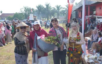HUT ke-81 RI, Pawai Kemerdekaan Tiumang Dharmasraya Tampilkan Battle of Surabaya