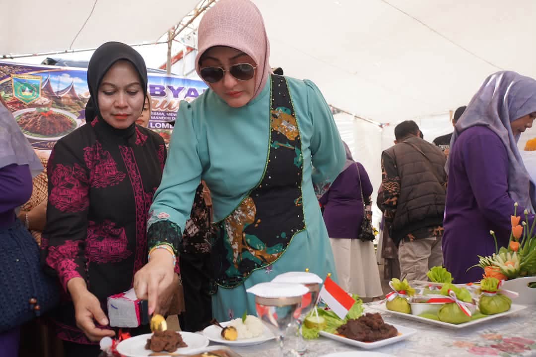 Gebyar Dasawisma PPB Padang Panjang, 8 Kelurahan Unjuk Kreasi Olah Rendang
