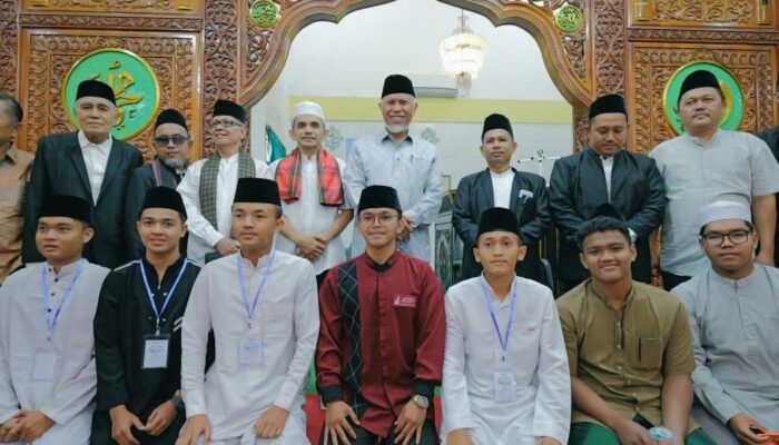 Mahyeldi Buka Lomba Khutbah dan Azan di Padang, Dorong Lahirnya Khatib dan Muazin Muda