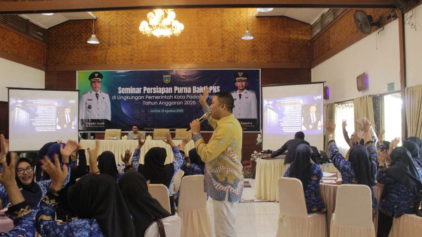 Pemko Padang Panjang Bekali 73 PNS Jelang Pensiun, Didorong Tetap Produktif
