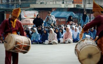 CFD Solok Selatan Meriah, Minggu Pagi Jadi Panggung Kreativitas Pelajar di Padang Aro
