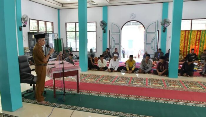 Gotong Royong Warga Sitanang Renovasi Masjid Istiqlal, Batagak Kudo-Kudo Jadi Momentum Bangkik dari Surau