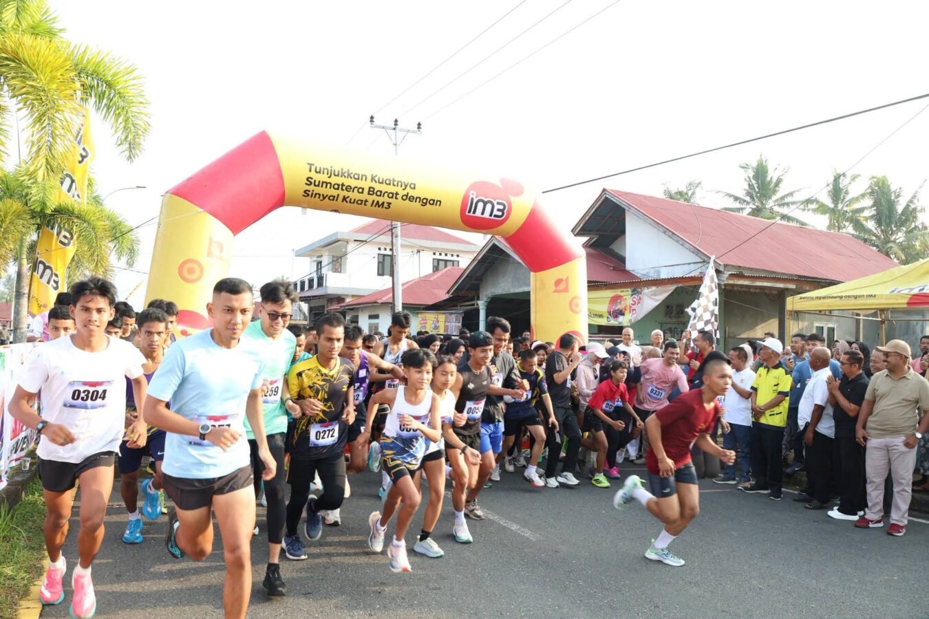 Ratusan Pelari Taklukkan Nan Caredek Marathon 10K di Balai Naras