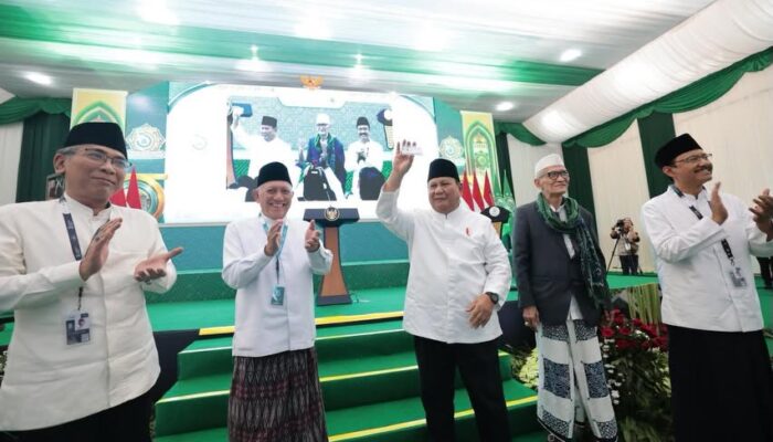 Prabowo Tutup Muktamar ke-35 NU di Jombang, Terima KTA dan Tegaskan Komitmen Kebangsaan
