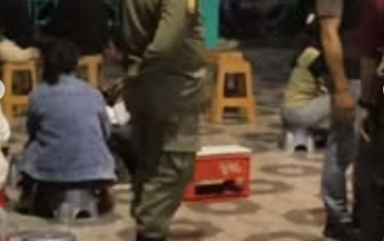 Satpol PP Padang Tegur PKL di Batang Arau, Trotoar dan Taman Tak Boleh Jadi Lapak