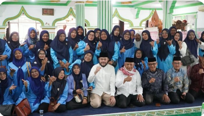 Maulid Nabi di Teluk Bayur, Wali Kota Padang Fadly Amran Ajak Warga Perkuat Smart Surau dan Pilah Sampah