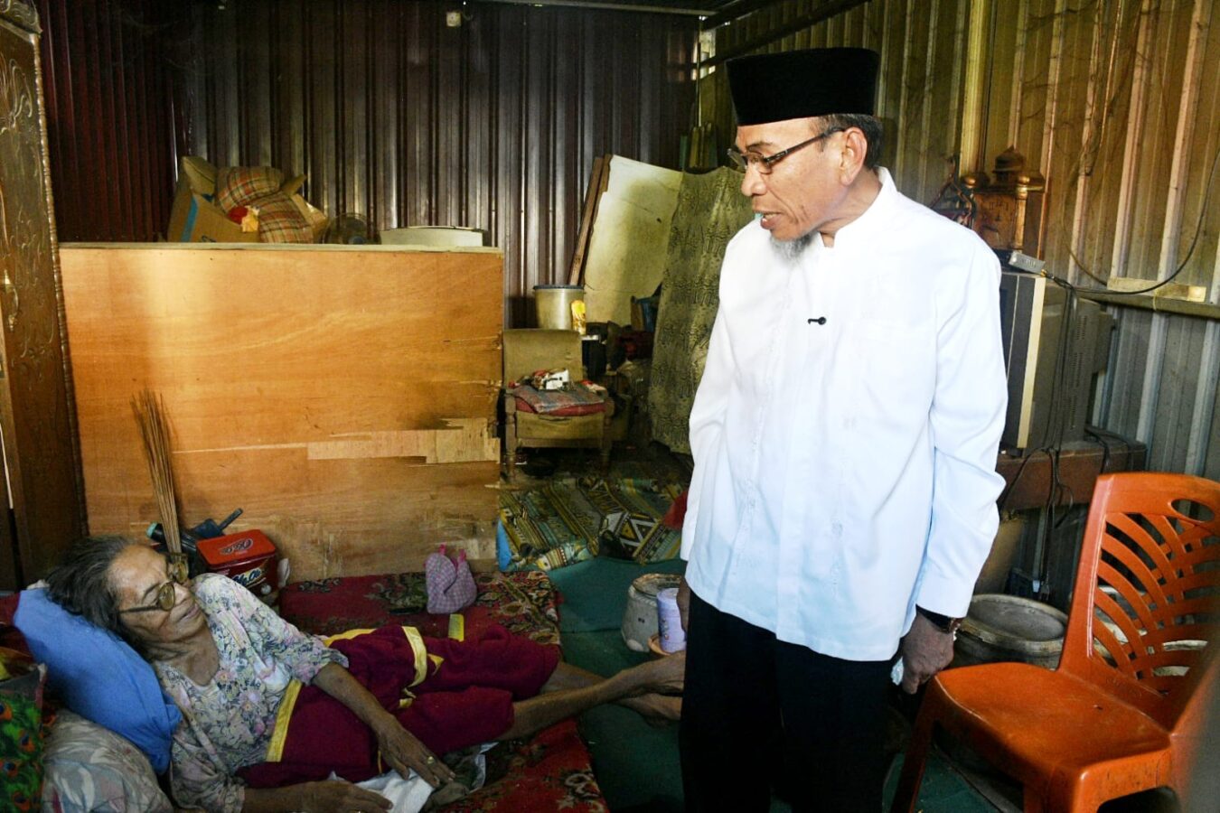 Kisah Pilu Lansia Padang Pasir Diberi Bantuan HJK Padang