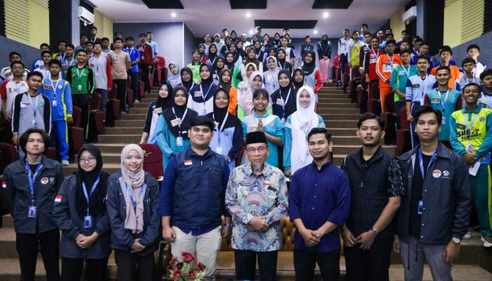 Kumpulkan Ketua OSIS 21 Provinsi di Padang, Maigus Nasir: Jabatan Itu Amanah, Bukan Alat Arogansi!