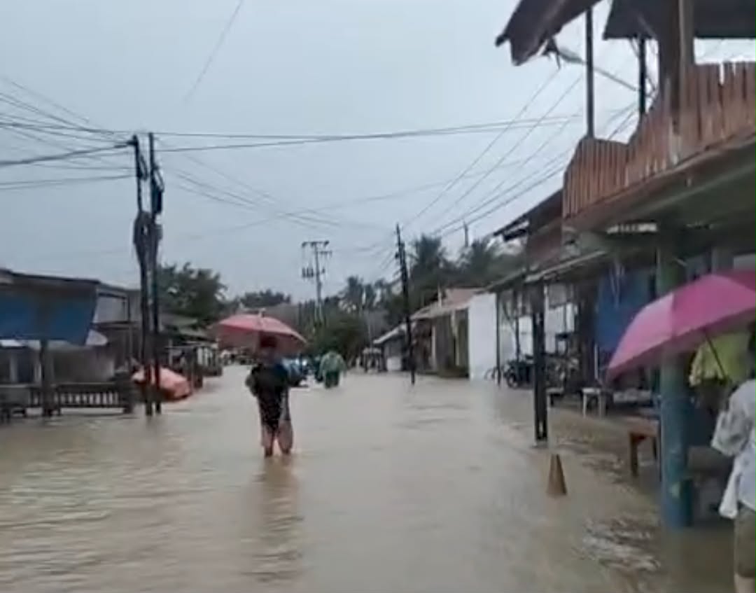 Kecamatan Bungus Teluk Kabung Dikepung Banjir Luapan Sungai