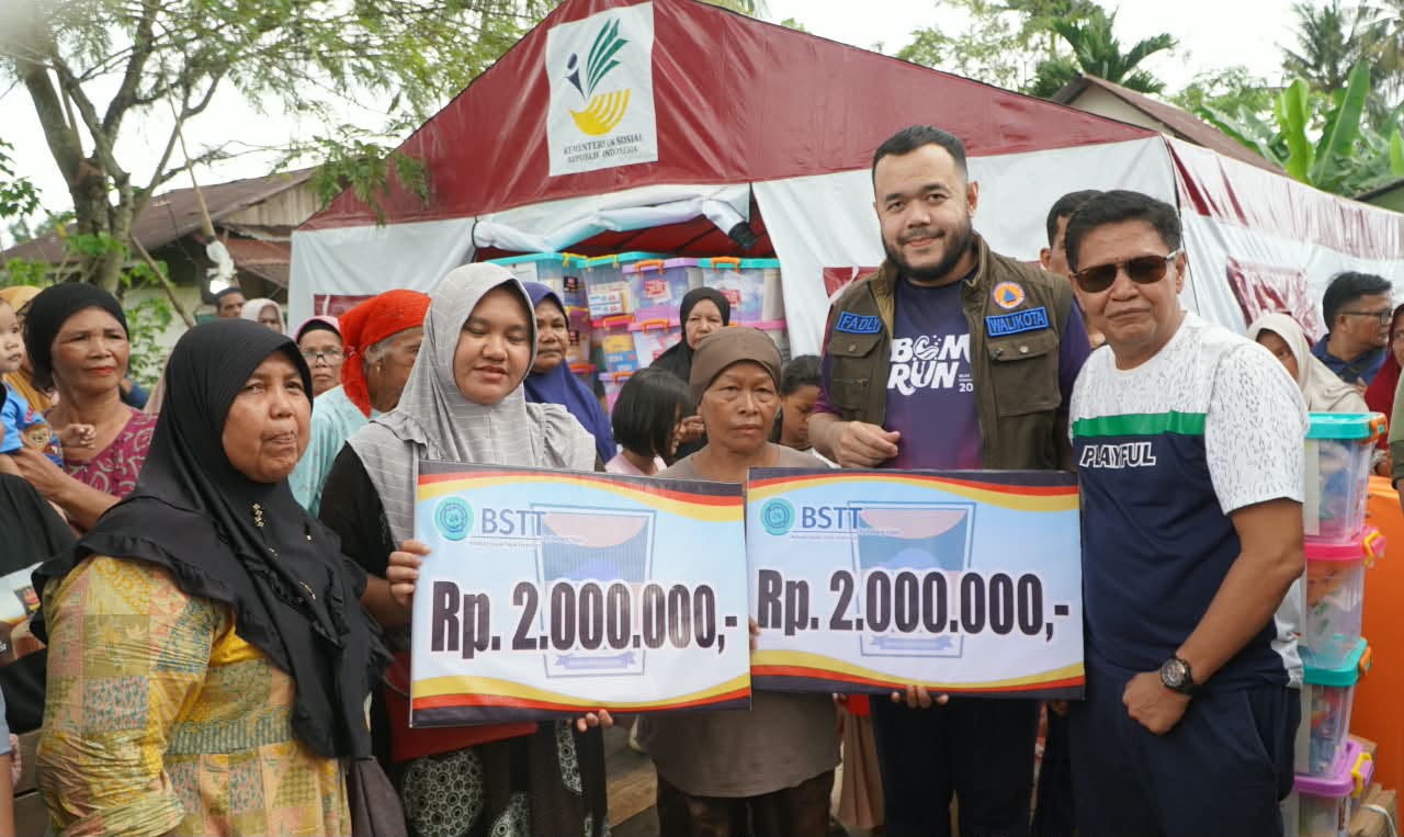 Pasca Banjir Padang: Pemko Kucurkan Rp540 Juta, 270 Rumah Dapat Dana Segar Rp2 Juta
