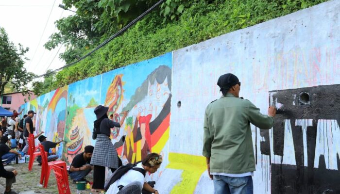 Wali Kota Padang Fadly Amran Tutup Lomba Mural, Taman Aliran Kenangan Disulap Jadi Spot Wisata
