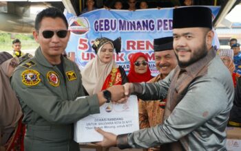 Gebu Minang Kirim 3,6 Ton Rendang untuk Korban Gempa NTT, Target Capai 5 Ton