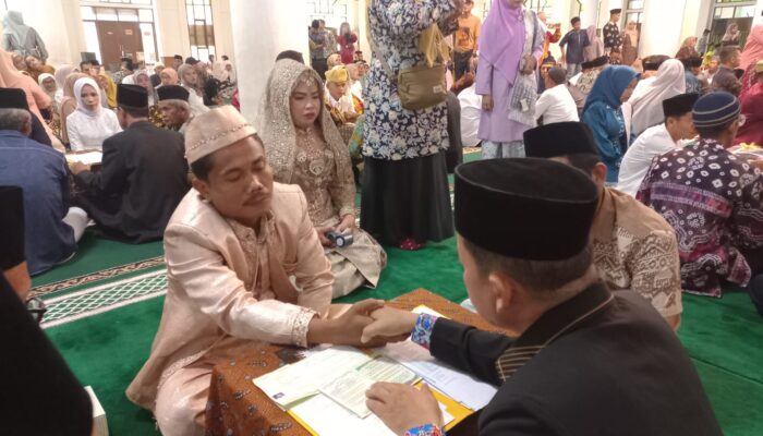 Nikah Massal di Padang, 21 Pasangan Dapat Legalitas Pernikahan Gratis