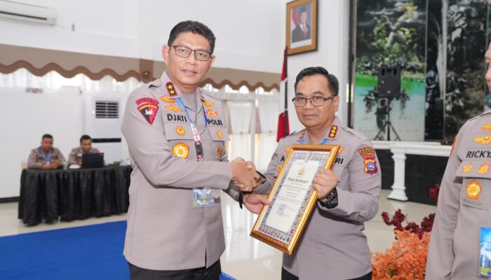 Kapolresta Padang Terima Penghargaan Kapolri, IKPA Raih Nilai Sempurna 100