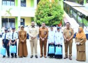 Seragam Sekolah Gratis untuk Siswa DTSEN Desil 1-5 dan MBR, Pemko Padang Larang Jual LKS