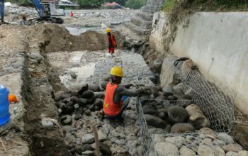 21 Proyek Drainase dan Irigasi Padang Dikebut, DI Lubuk Minturun Capai 40 Persen