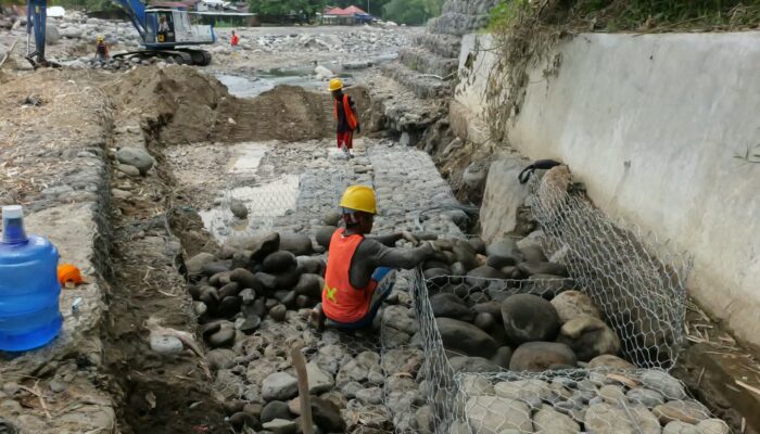 21 Proyek Drainase dan Irigasi Padang Dikebut, DI Lubuk Minturun Capai 40 Persen